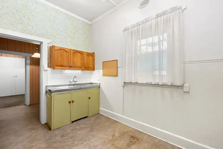 Second view of Homely house listing, 5 Campbell Street, Bentleigh VIC 3204