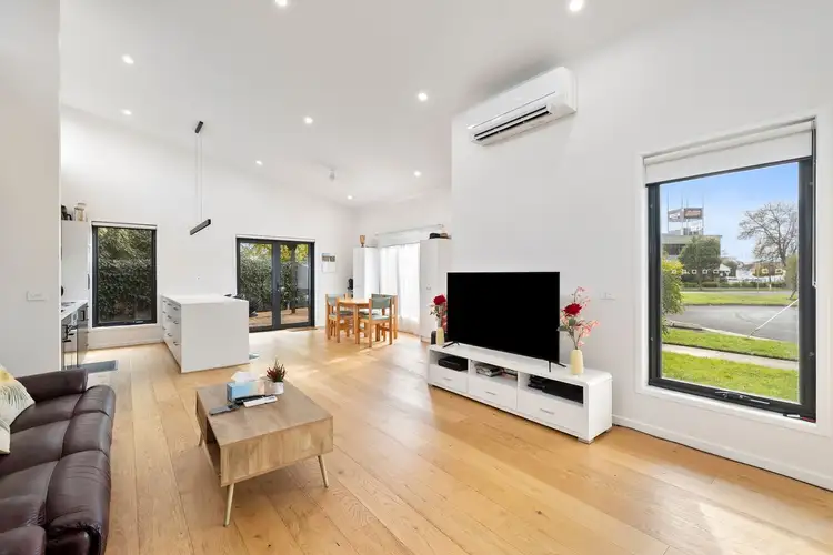 Sixth view of Homely house listing, 1/11 Walton Street, Wendouree VIC 3355