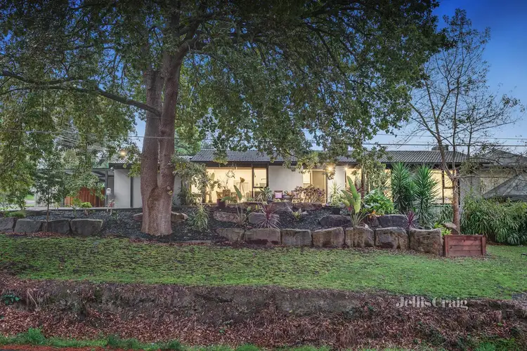 33 Mangans Road, Lilydale VIC 3140