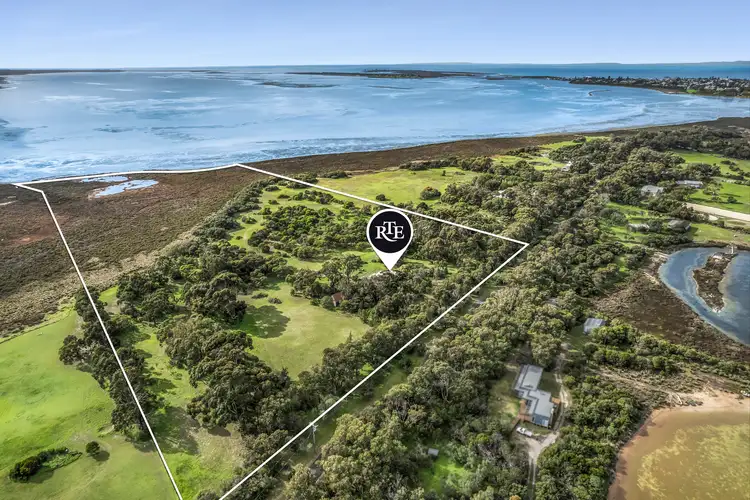 1 McDonald Road, Queenscliff VIC 3225
