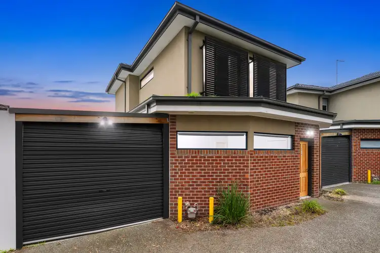 Main view of Homely townhouse listing, 2/4 Deborah Court, Mount Waverley VIC 3149