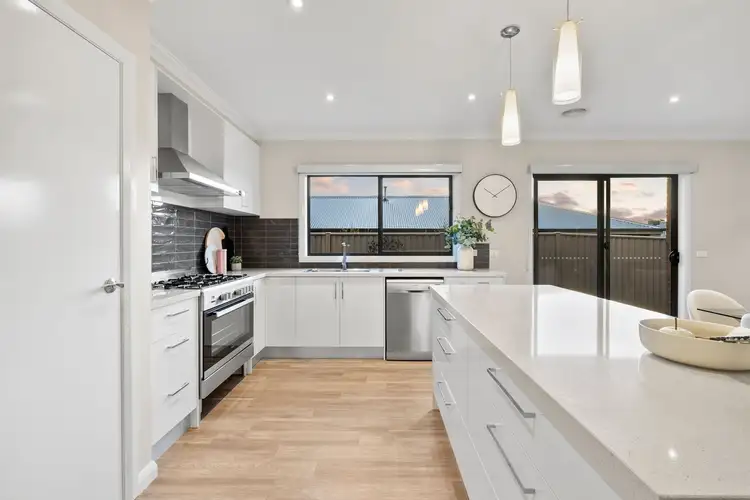 Fifth view of Homely house listing, 24 Sorrento Drive, Alfredton VIC 3350