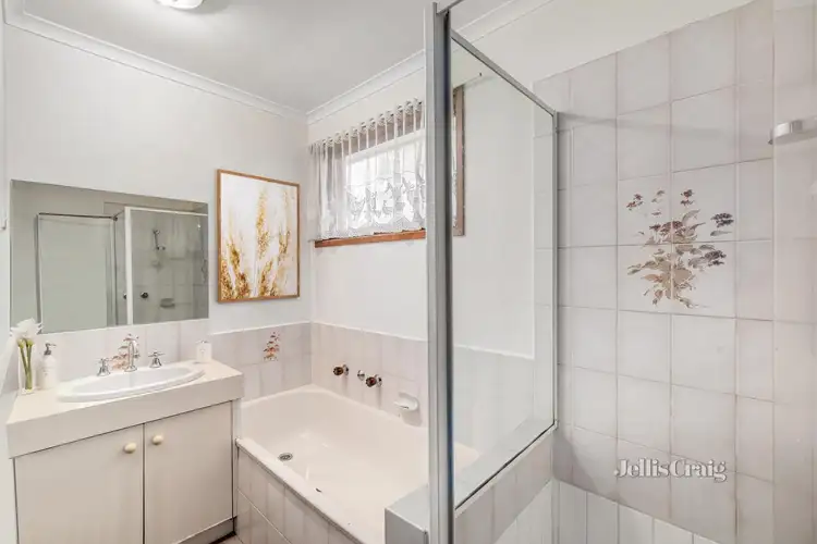 Fifth view of Homely unit listing, 3/97 Yallambie Road, Macleod VIC 3085
