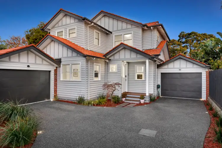 2/4 Calembeena Avenue, Hughesdale VIC 3166