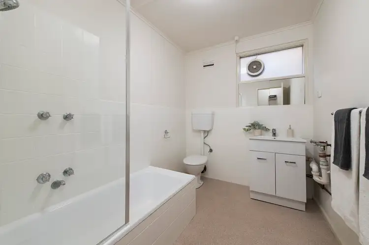 Fifth view of Homely apartment listing, 4/330 Riversdale Road, Hawthorn East VIC 3123