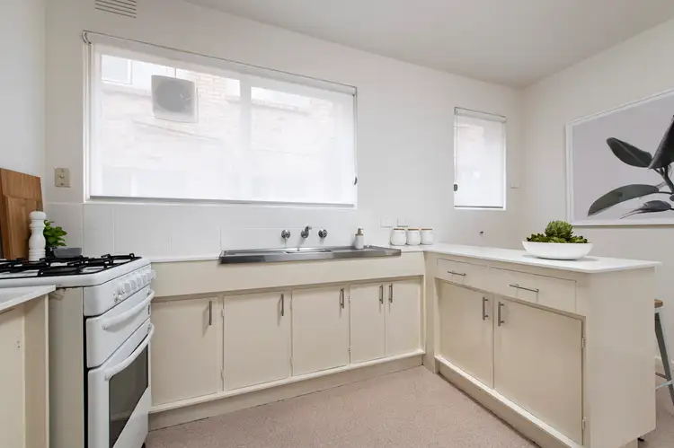 Sixth view of Homely apartment listing, 4/330 Riversdale Road, Hawthorn East VIC 3123