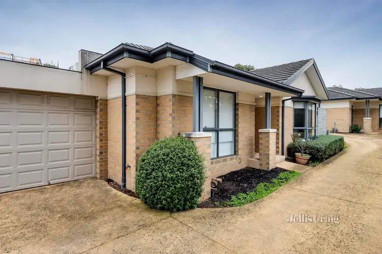 Main view of Homely townhouse listing, 2/29 Hillside Road, Rosanna VIC 3084