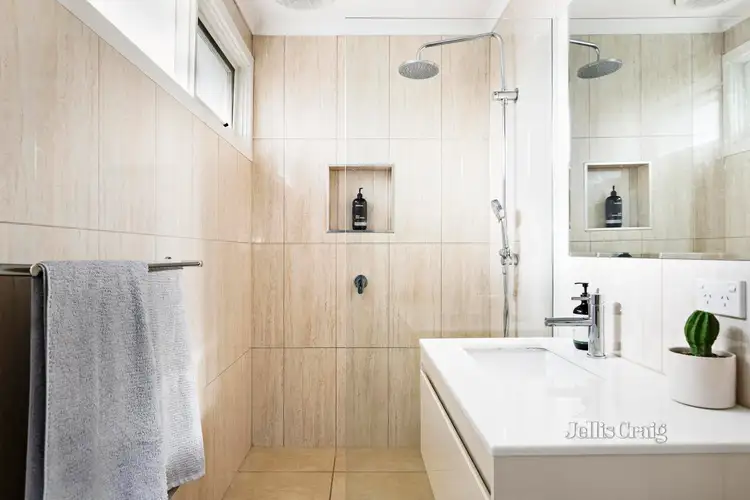 Sixth view of Homely house listing, 1 Karrin Close, Yallambie VIC 3085