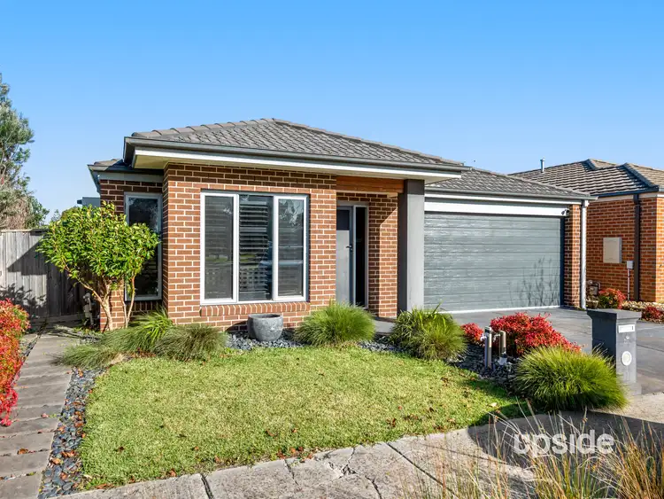 18 Markbeech Crescent, Officer VIC 3809