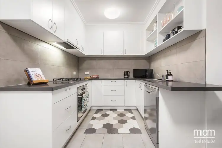 Fifth view of Homely apartment listing, 10/38 Bank Street, South Melbourne VIC 3205