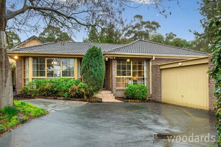 2/7 Myrtle Grove, Blackburn VIC 3130