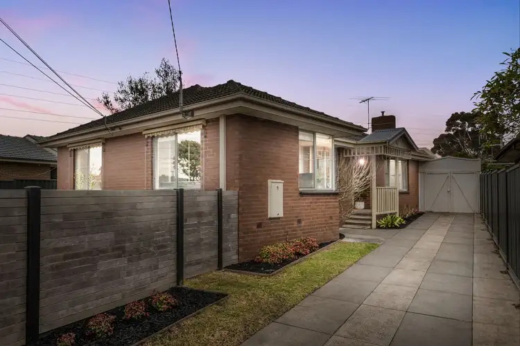 9 Caringal Court, Clayton South VIC 3169