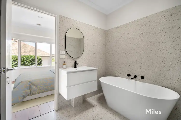 Fifth view of Homely unit listing, 1 & 3/27 Beetham Parade, Rosanna VIC 3084