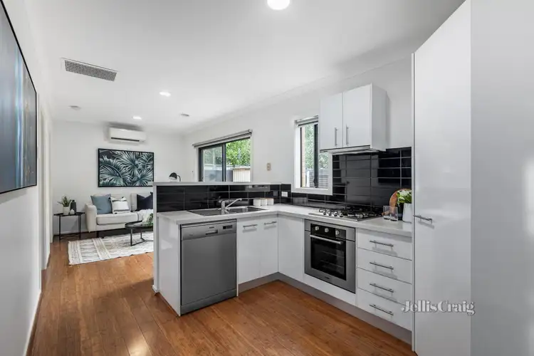 Fourth view of Homely unit listing, 2/13 Rae Street, Bentleigh East VIC 3165