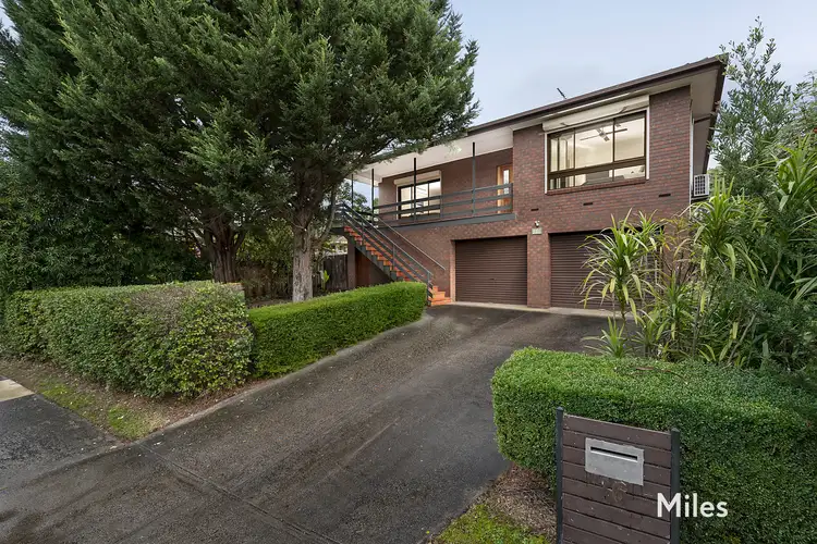 16 Glenmore Street, Macleod VIC 3085