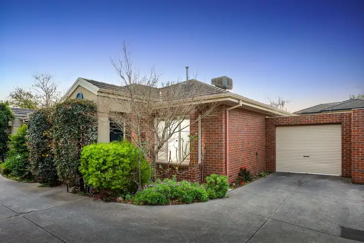 2/9 Greenwood Street, Burwood VIC 3125