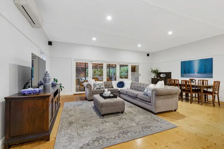 Fourth view of Homely house listing, 10 Eleebana Avenue, Hughesdale VIC 3166
