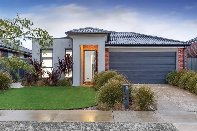 15 Marshall Road, Lucas VIC 3350