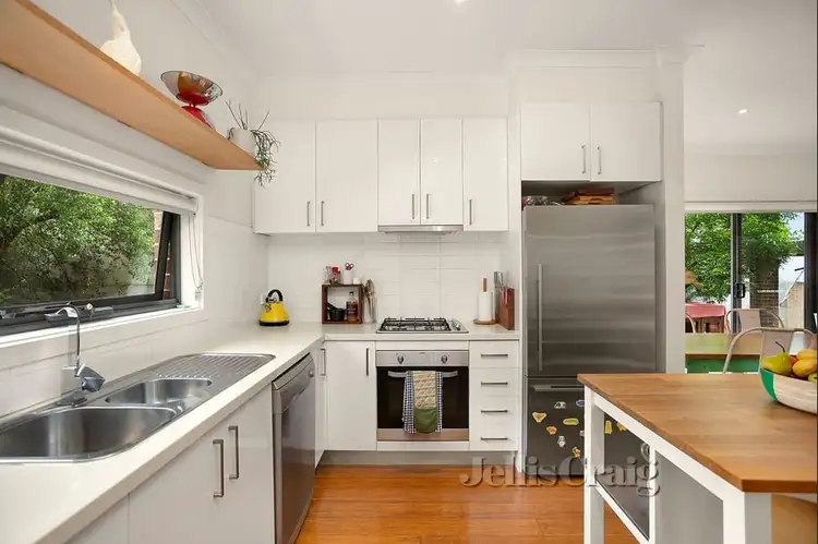 23-25 McLean Street