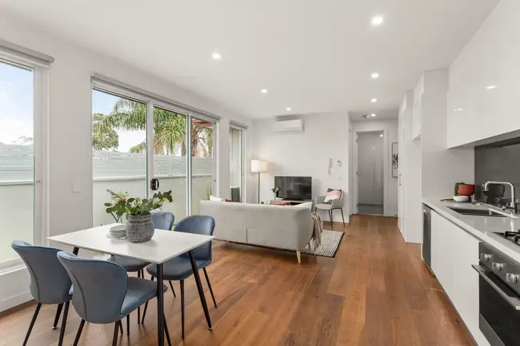 Fifth view of Homely apartment listing, 8/298 South Road, Hampton East VIC 3188