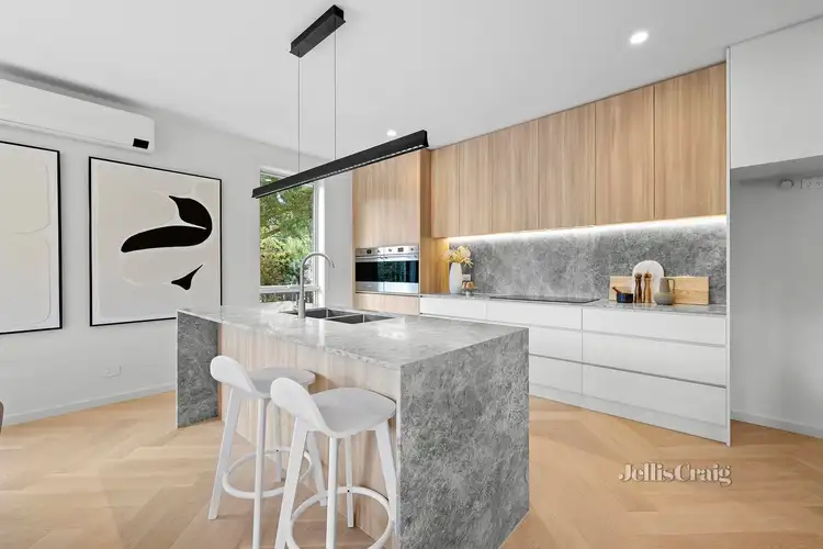 Fifth view of Homely house listing, 8 Braeside Avenue, Rosanna VIC 3084