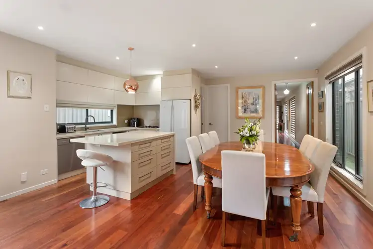 Third view of Homely townhouse listing, 2/18 Railway Parade South, Chadstone VIC 3148