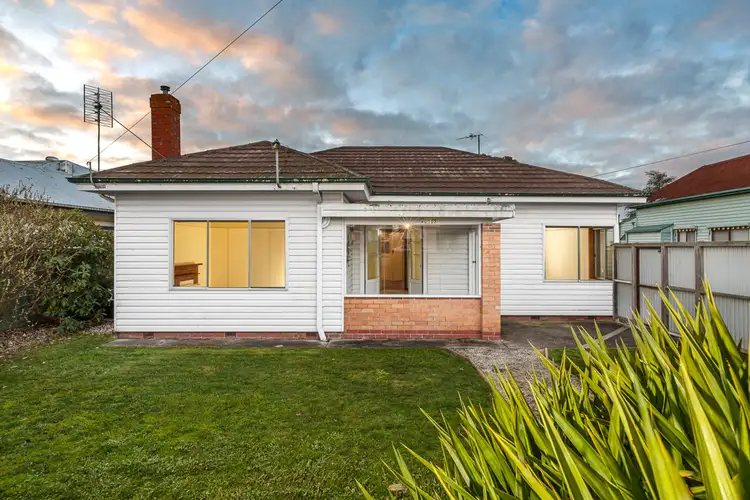 1/105 Canterbury Street, Brown Hill VIC 3350