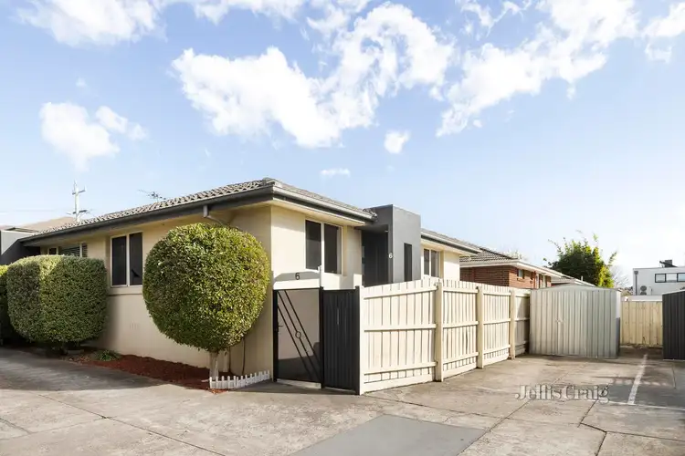 6/3 Victor Road, Bentleigh VIC 3204