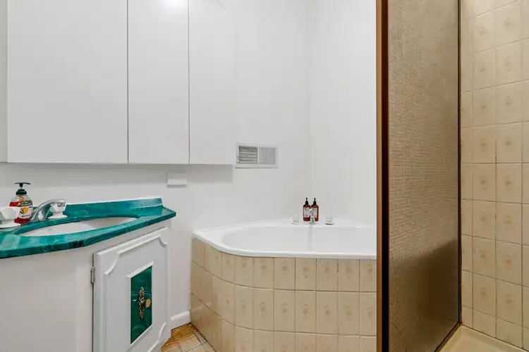 Sixth view of Homely house listing, 15 Simmonds Street, Hughesdale VIC 3166