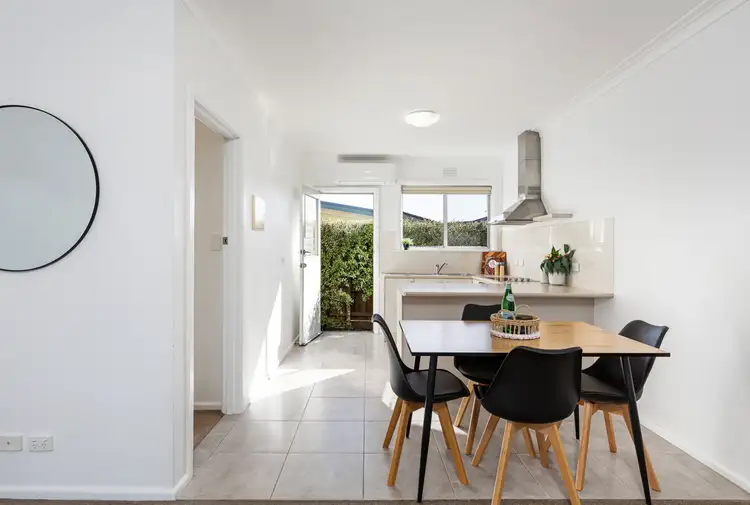 Fifth view of Homely unit listing, 5/1110 Gregory Street, Lake Wendouree VIC 3350