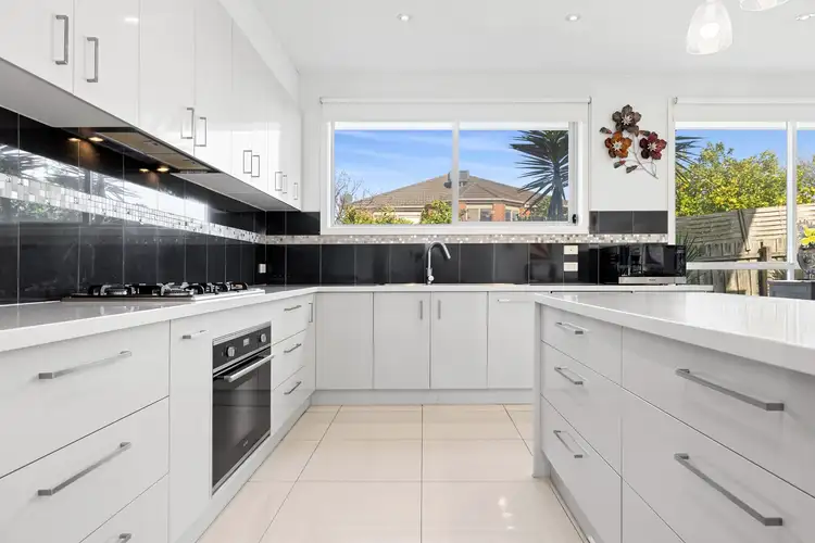 Fourth view of Homely townhouse listing, 2/34 Dickson Street, Mount Waverley VIC 3149