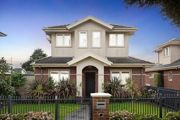 1/5 Parkhill Drive, Ashwood VIC 3147