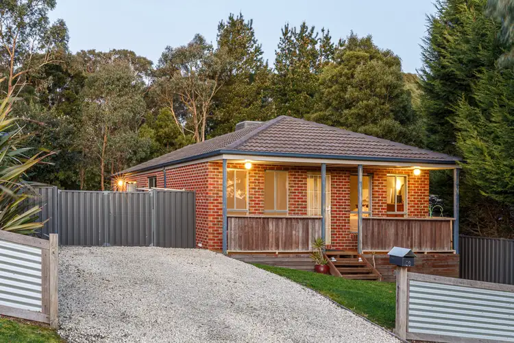 46 Oakbank Drive, Mount Helen VIC 3350