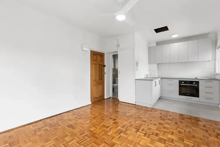 Fourth view of Homely studio listing, 9/22 Dalgety Street, St Kilda VIC 3182