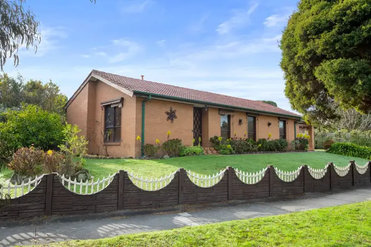 Fifth view of Homely house listing, 1 Dunsterville Crescent, Frankston VIC 3199