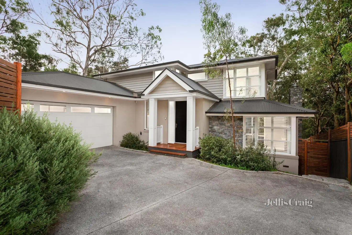 Main view of Homely house listing, 2/3 Diamond Street, Eltham VIC 3095