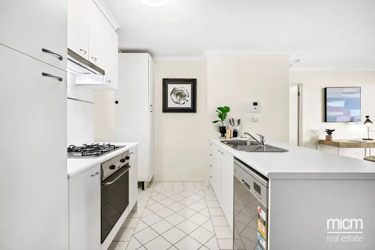 Fourth view of Homely apartment listing, 172/88 Southbank Boulevard, Southbank VIC 3006