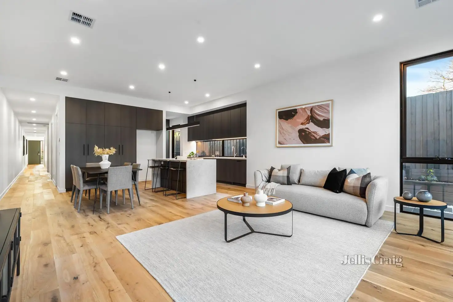 Main view of Homely townhouse listing, 4b Seathorpe Avenue, Bentleigh East VIC 3165