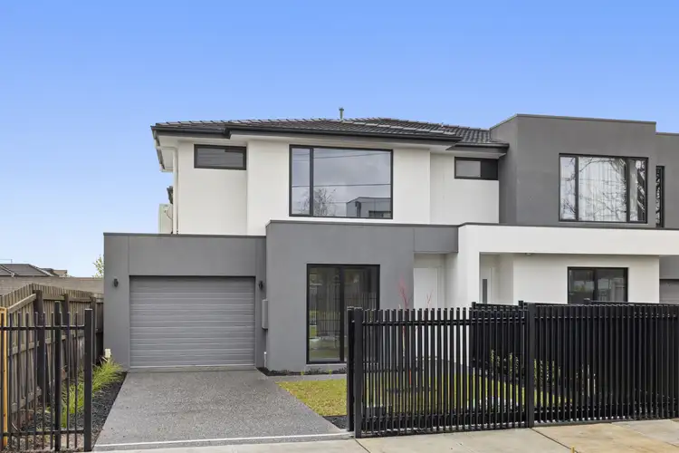 Main view of Homely townhouse listing, 4B York Street, Bentleigh East VIC 3165