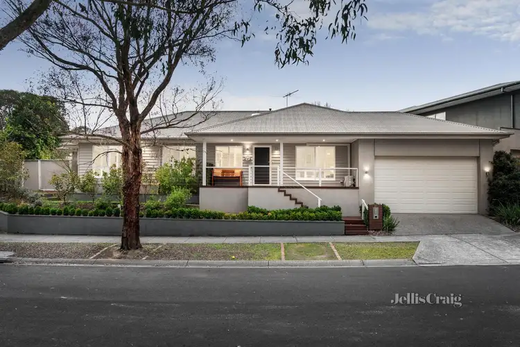 21 Luscombe Drive, Diamond Creek VIC 3089