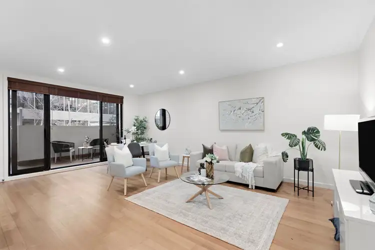 Main view of Homely apartment listing, 2/100 Mount Street, Kew VIC 3101