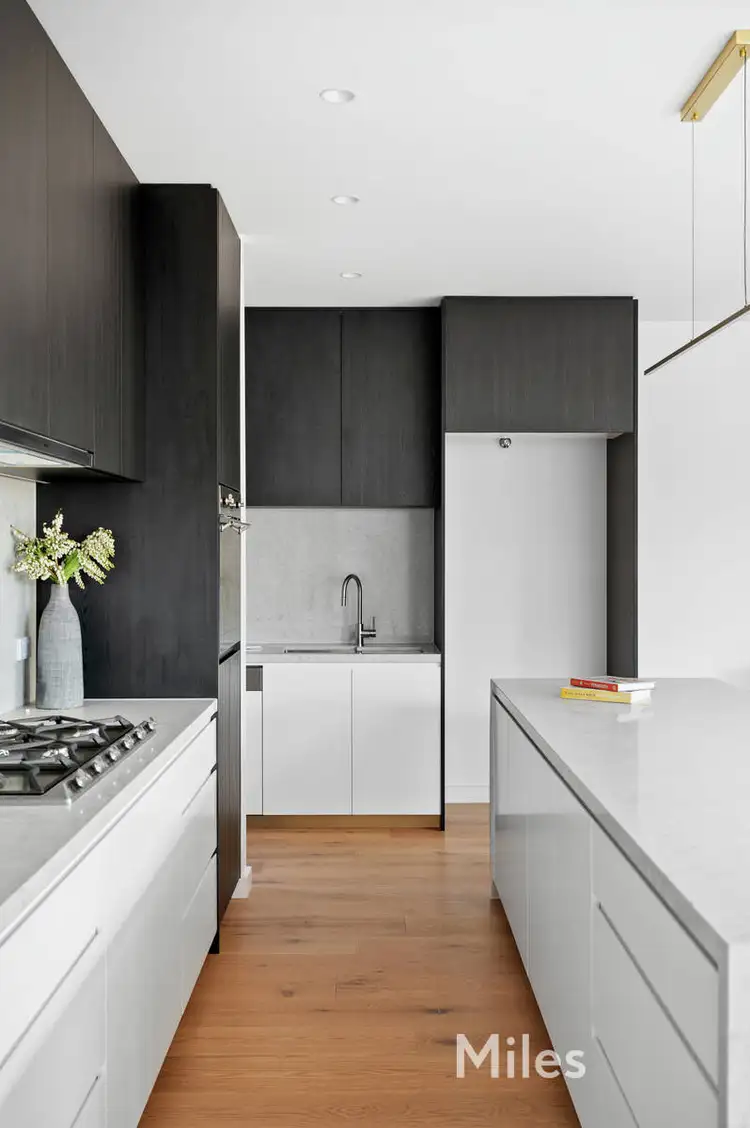 Sixth view of Homely townhouse listing, 2/84 St Elmo Road, Ivanhoe VIC 3079