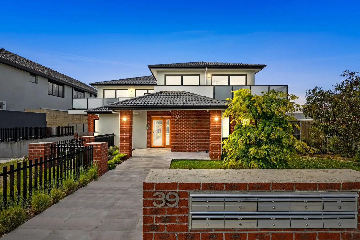 Main view of Homely apartment listing, 8/39 Ferntree Gully Road, Oakleigh VIC 3166