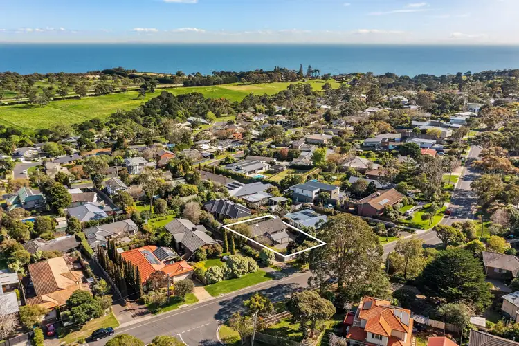 68 Volitans Avenue, Mount Eliza VIC 3930