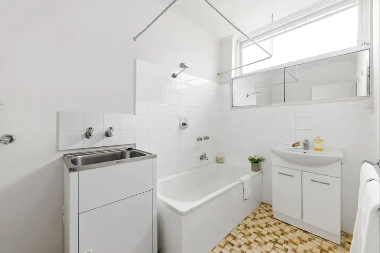 Sixth view of Homely apartment listing, 6/4 McKay Street, Coburg VIC 3058