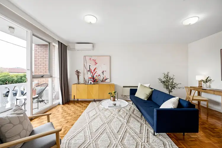 Main view of Homely apartment listing, 2/6 Ormond Road, Ascot Vale VIC 3032