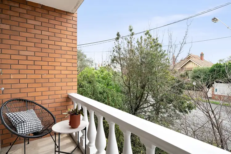 Fourth view of Homely apartment listing, 2/6 Ormond Road, Ascot Vale VIC 3032