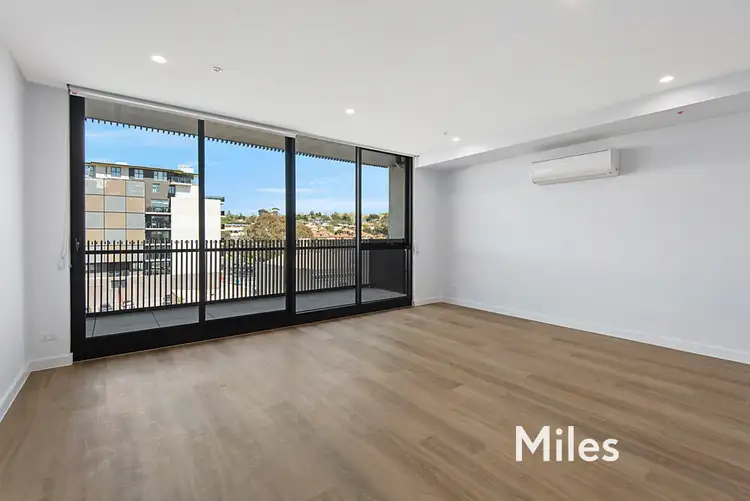 2.04/156 Burgundy Street, Heidelberg VIC 3084