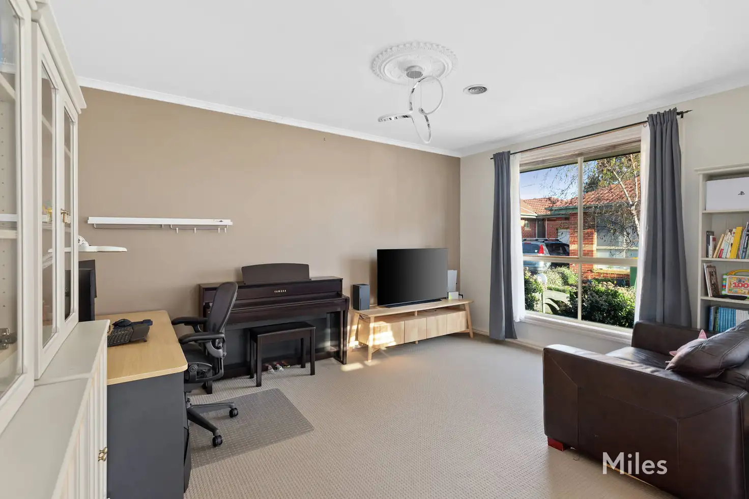 Main view of Homely unit listing, 2/409 Waterdale Road, Heidelberg West VIC 3081