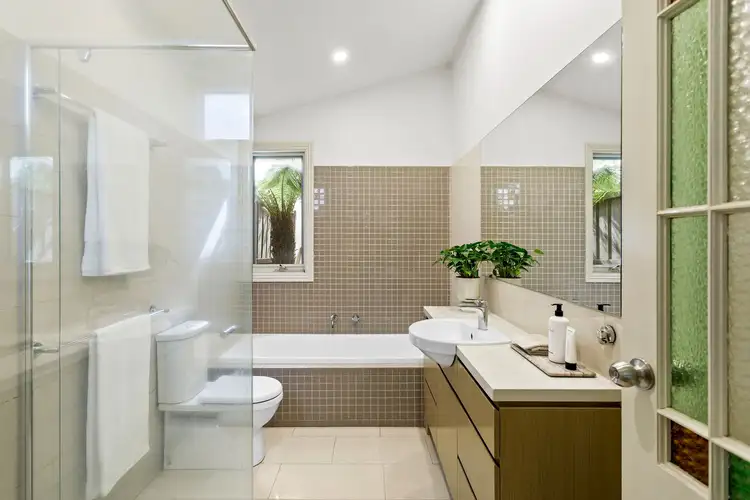 Fifth view of Homely house listing, 122 St Leonards Road, Ascot Vale VIC 3032